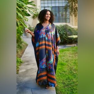 WINLAR PEACOCK LONG CAFTAN- BLACK One Size
